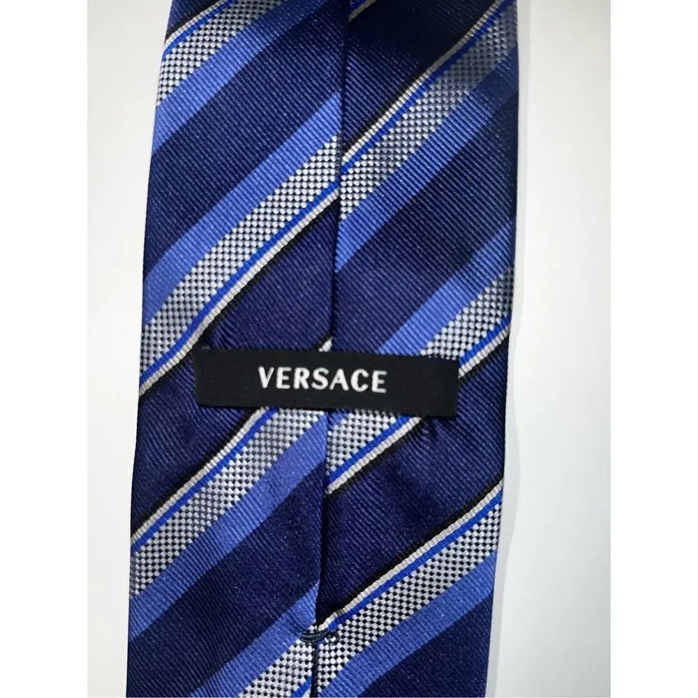 Versace neck tie - Picture 7 of 7